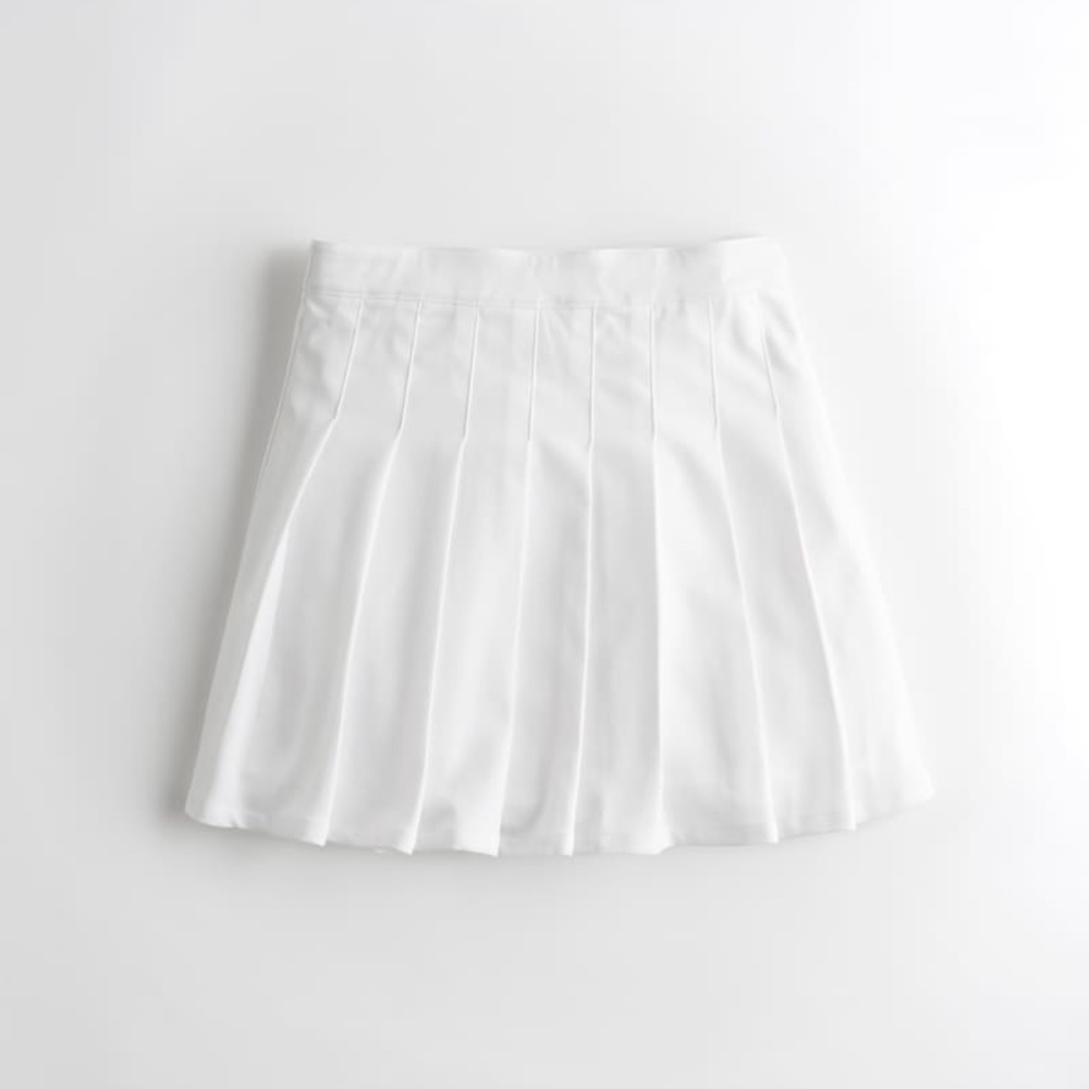 ❗CLOSET CLOSING ❗ White pleated skirt
